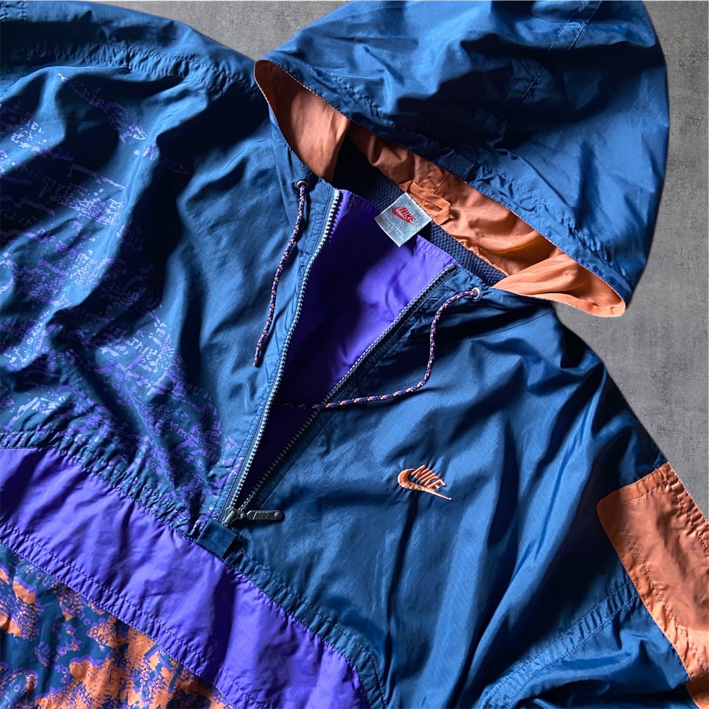 VINTAGE Nike 90s ARCHIVE Silver Tag Anorak – Center Logo – Abstract Splatter Print – Gr. L