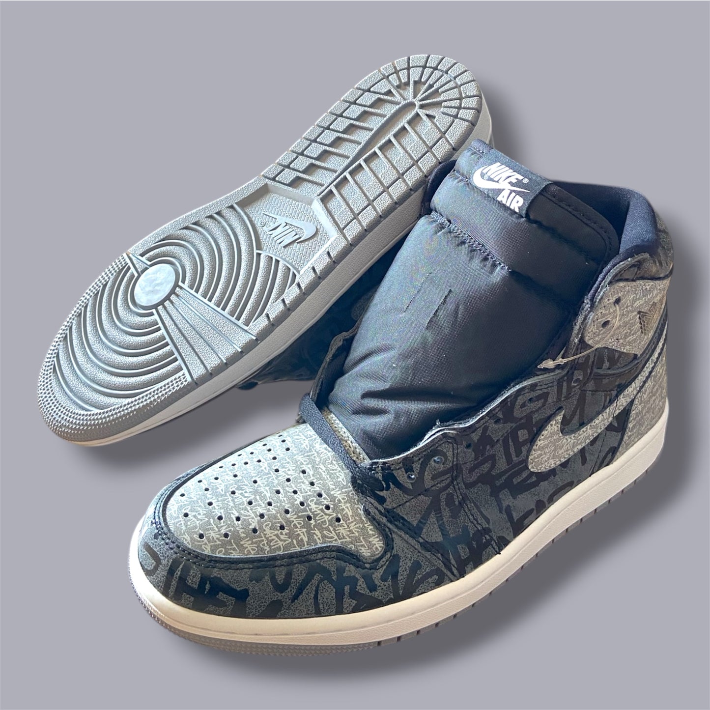 Nike Air Jordan 1 High OG „Rebellionaire“ – EU 42,5 / US 9