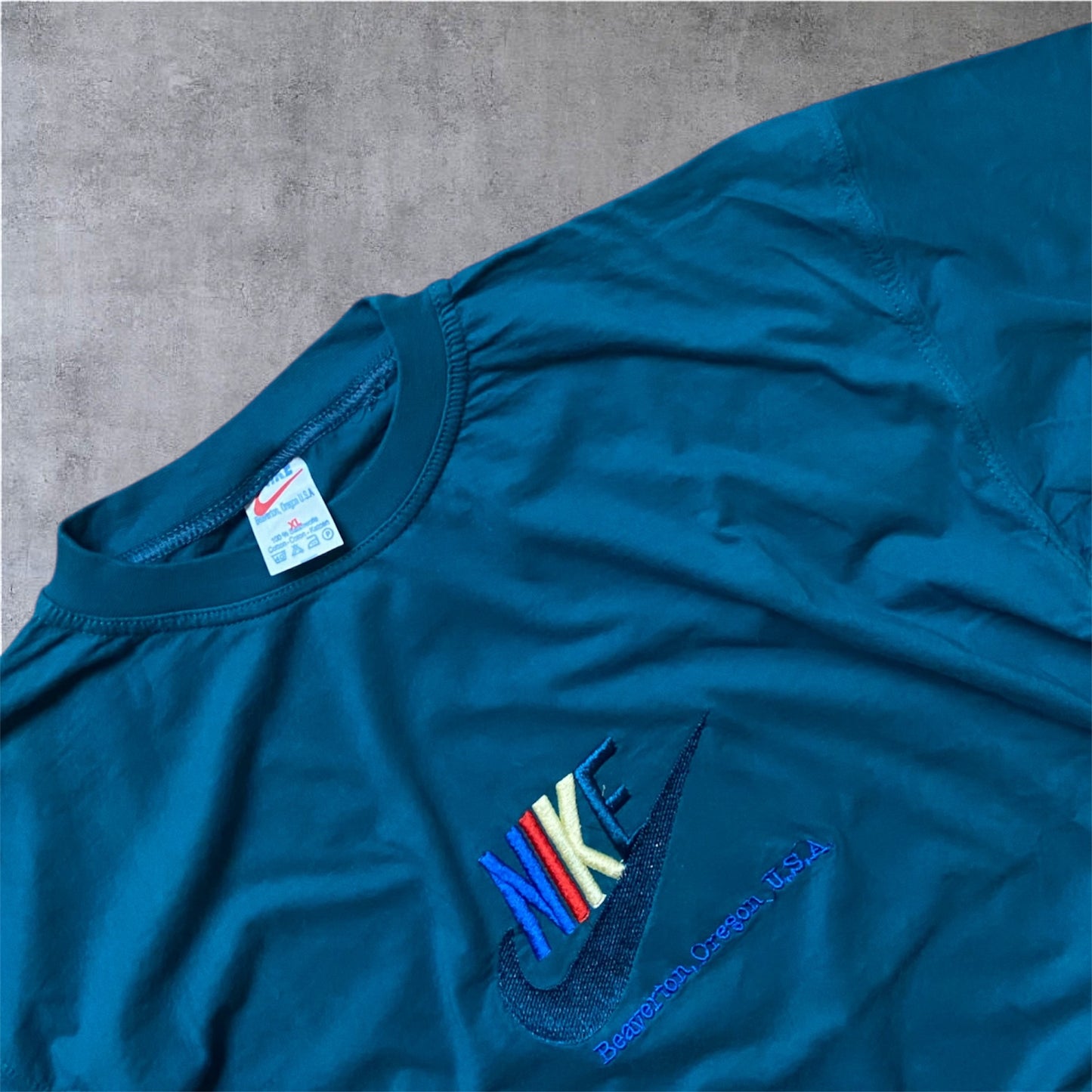 VINTAGE Nike 80s/90s "Beaverton, Oregon USA" Tag Tee – Dark Teal – Made in USA – Gr. XL (fits L)