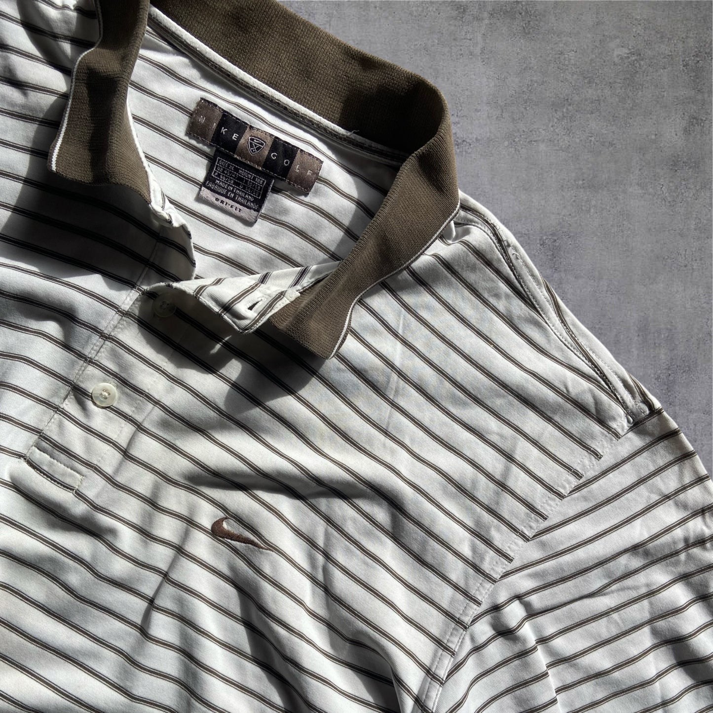 VINTAGE Nike Golf 90s Polo Shirt – Creme/Braun Gestreift – Gr. L