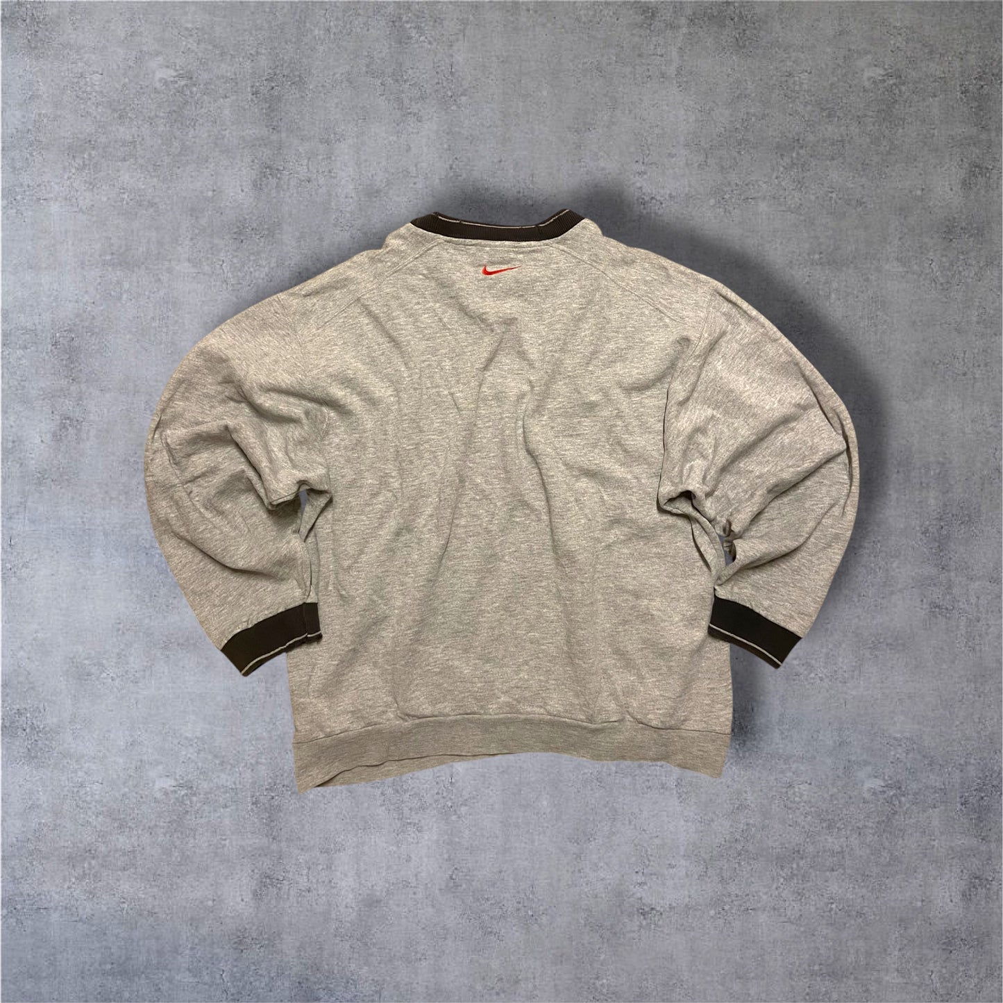 VINTAGE Nike Crewneck – Mini Spellout & Mini Swoosh – Grau – Gr. M