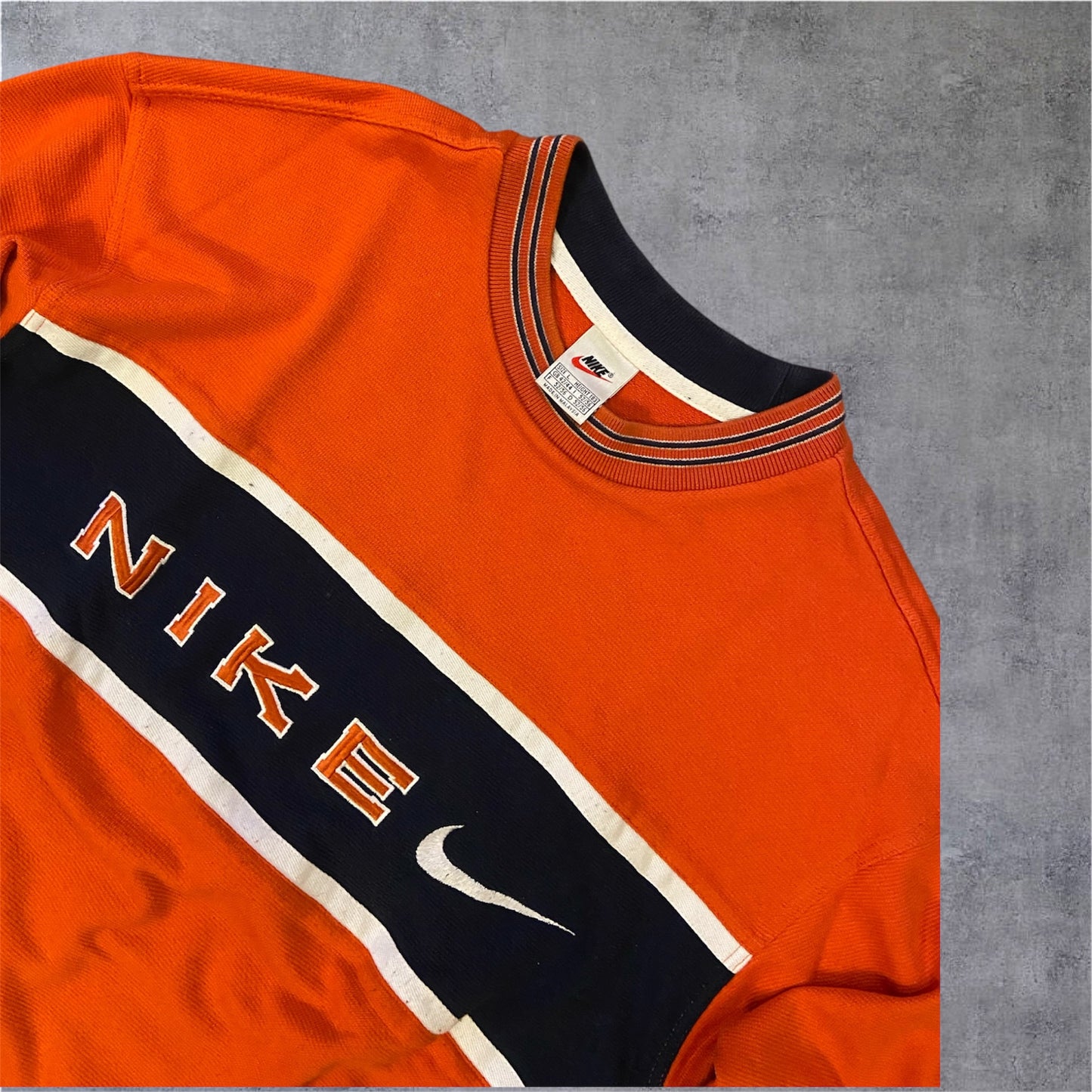 VINTAGE Nike 90s Sweater - Orange/Black - Gr. M