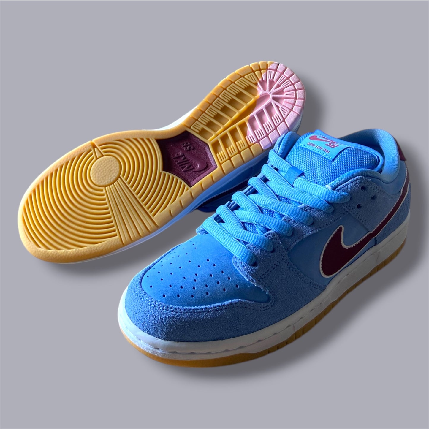 Nike SB Dunk Low „Philadelphia Phillies“ – EU 40 / US 7