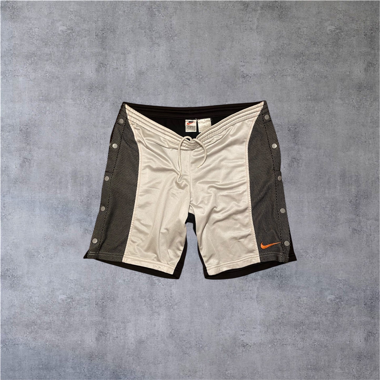 VINTAGE Nike 90s Tear-Away Shorts – White Tag – Grau/Schwarz – Gr. L