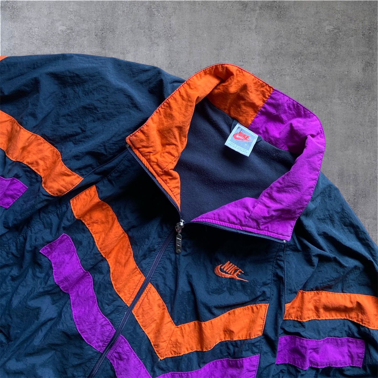 VINTAGE Nike 90s CHEVRON TRACKSUIT – Gr. M
