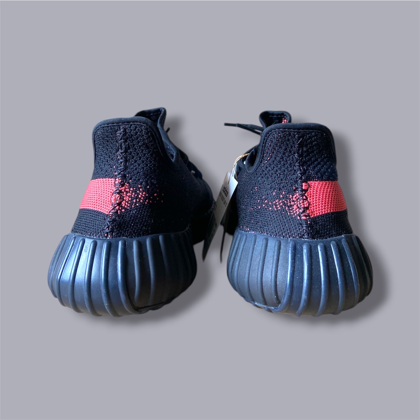 Adidas Yeezy Boost 350 V2 „Core Black Red“ – EU 44 / US 10