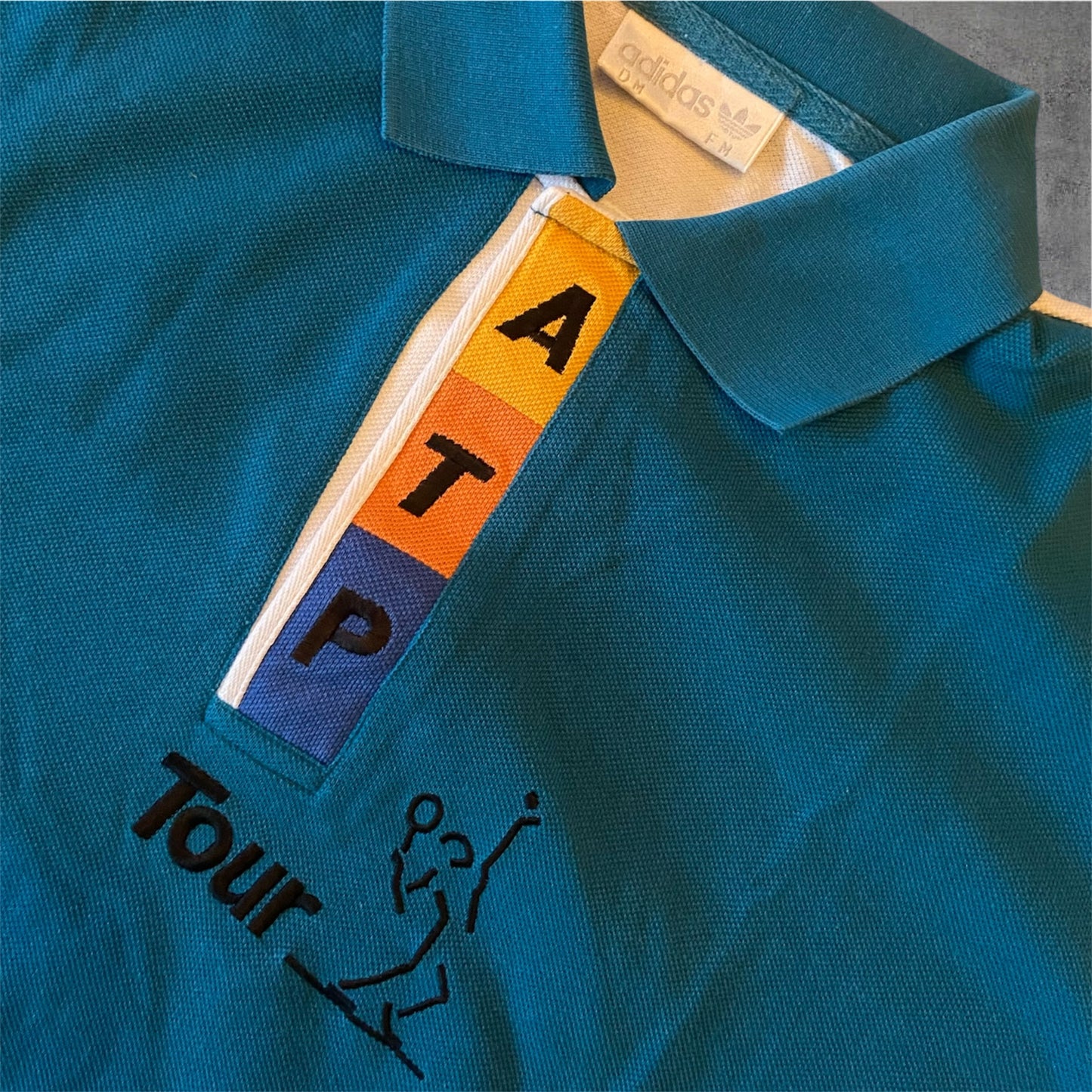 VINTAGE Adidas 90s ATP Tour Polo – 90s Tennis Archive – Gr. L