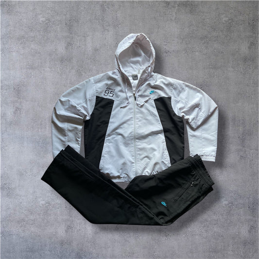 VINTAGE Nike 2000s Air Max 95 „Windrunner“ Trainingsanzug – Full Set – White/Black/Teal – Gr. XL