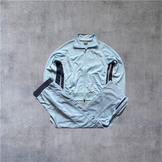 VINTAGE Nike 2000s Air Tracksuit – Babyblau / Himmelblau – Gr. L