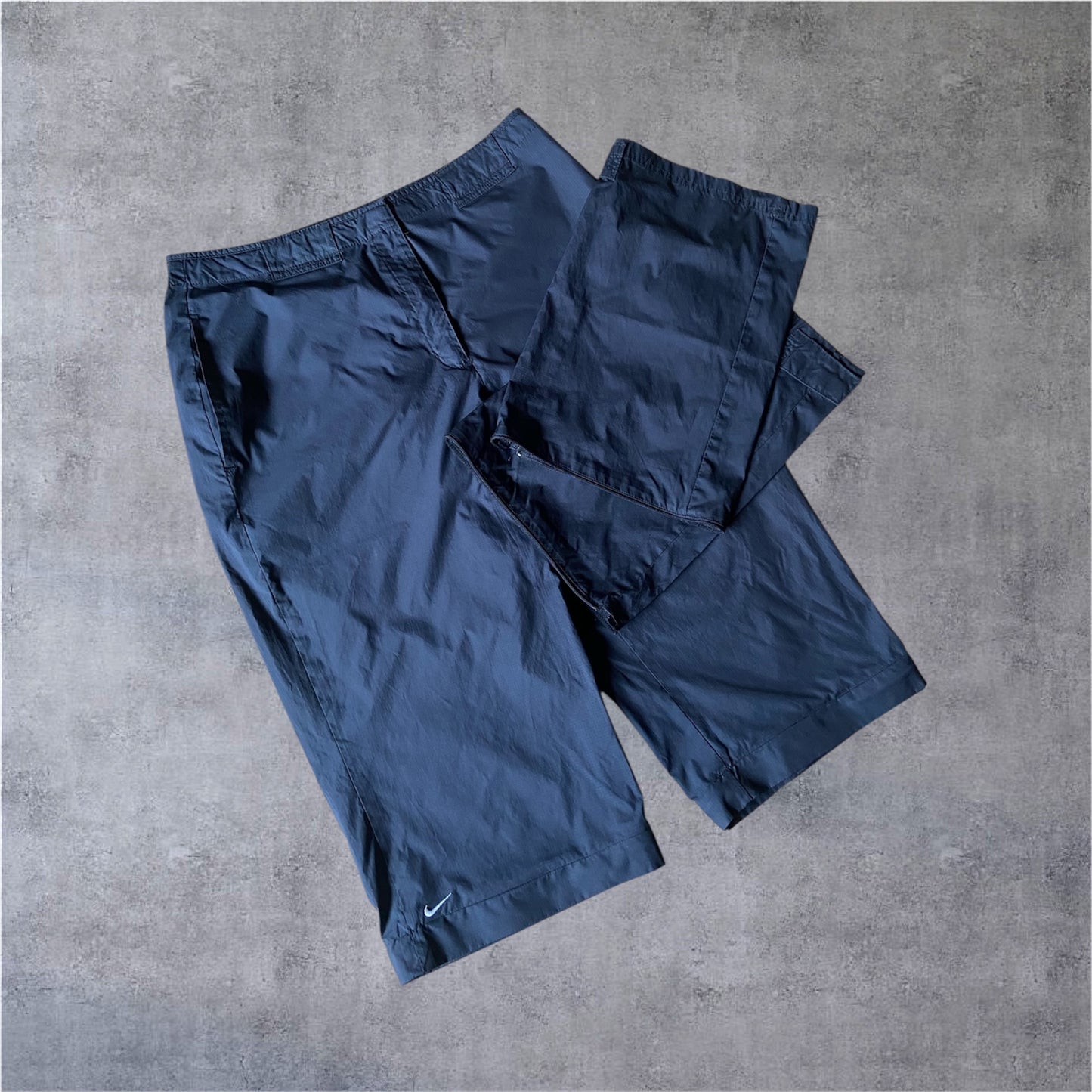 VINTAGE Nike 2000s ZIP Trackpants - Black - Gr. M