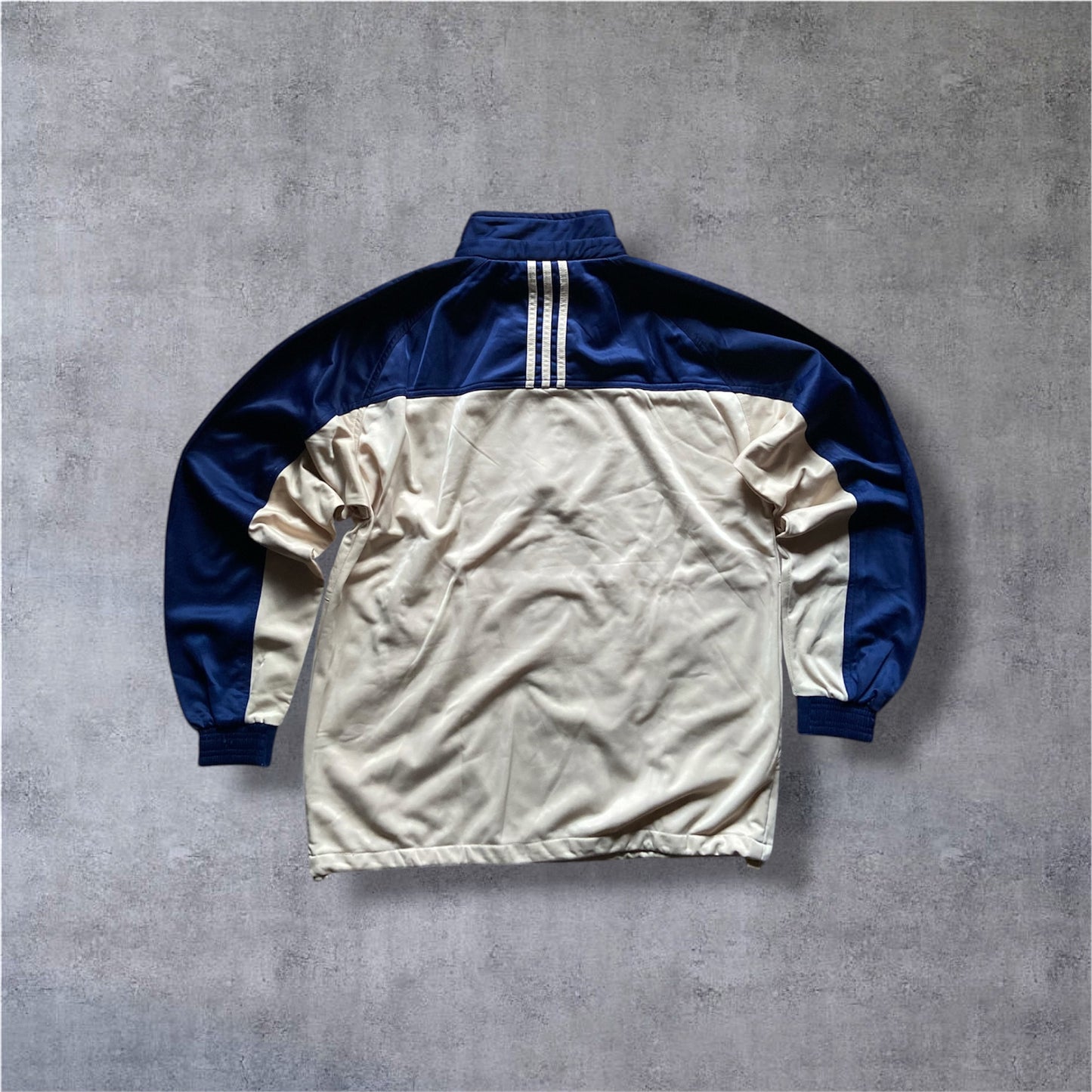 VINTAGE Adidas 90s Tracksuit – Creme & Navy – Gr. XL