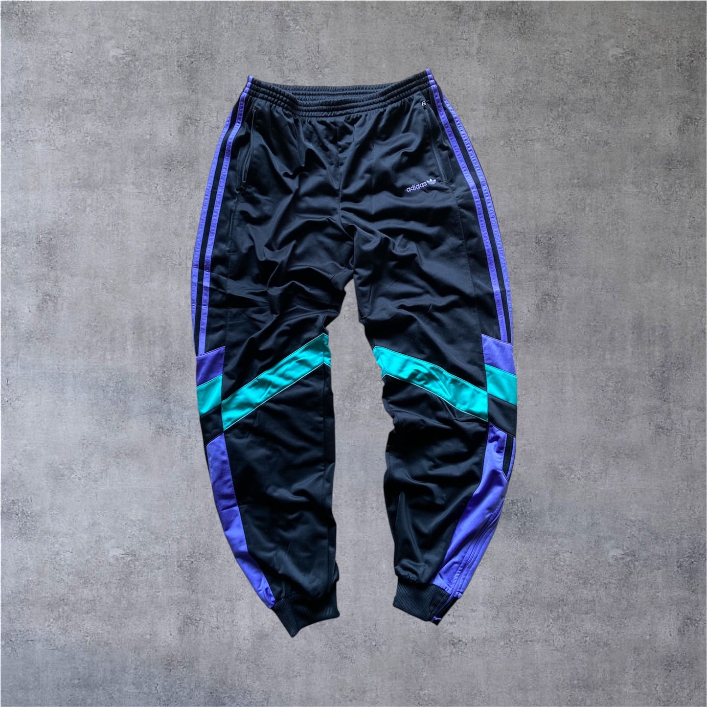 VINTAGE Adidas 90s Originals Tracksuit – Y2K Archive Edition - Gr. L
