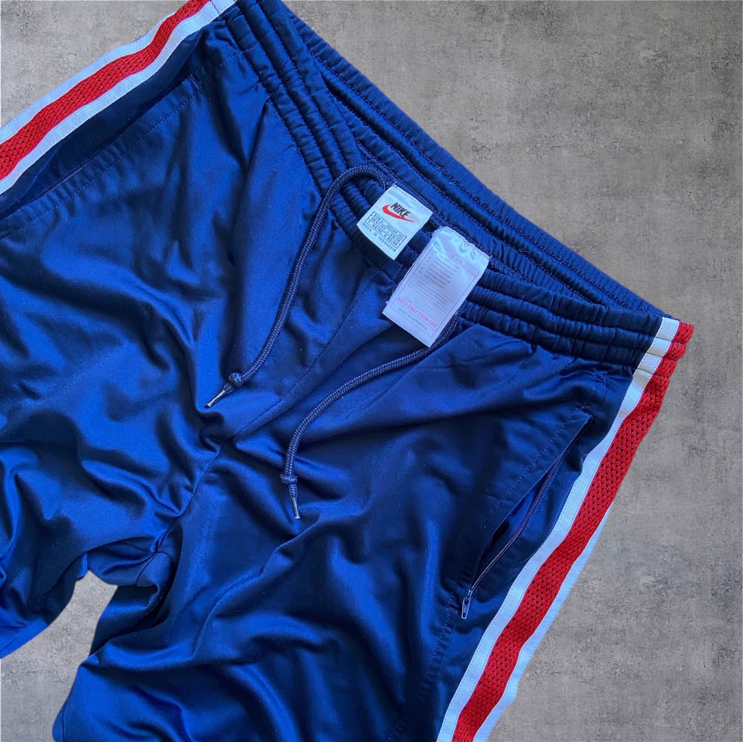 VINTAGE 90s Nike "Just Do It" Full Tracksuit – Gr. L – Navy/Red/White