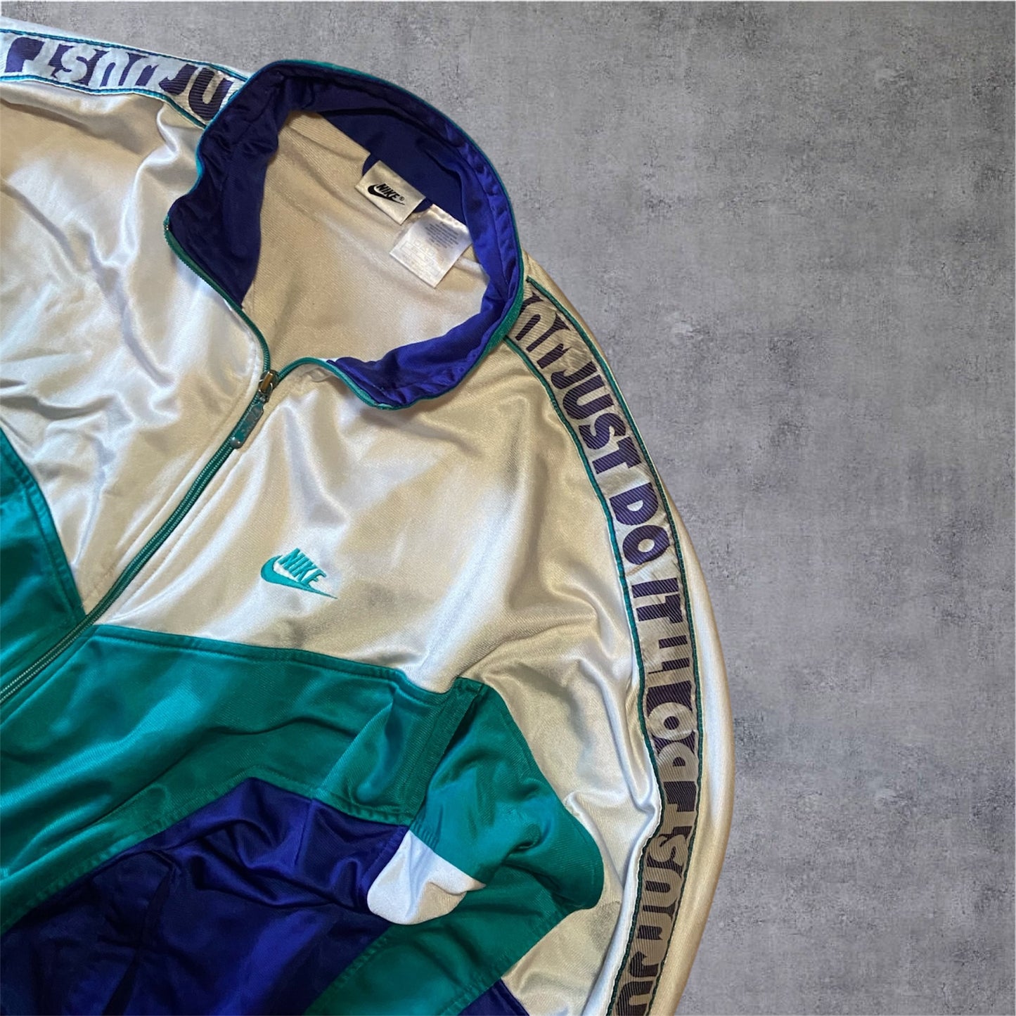 VINTAGE Nike 90s "Just Do It" Tracksuit – White Tag – Full Set (Jacket & Pants) – Gr. L