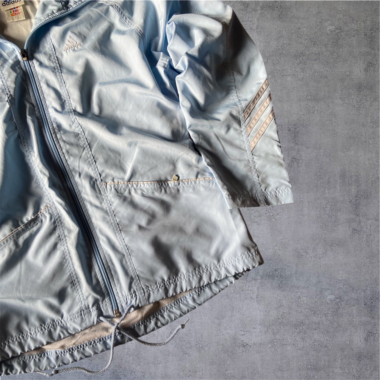 VINTAGE 90s Adidas Vintage Trackjacket – Baby Blue / Hellblau – Gr. M