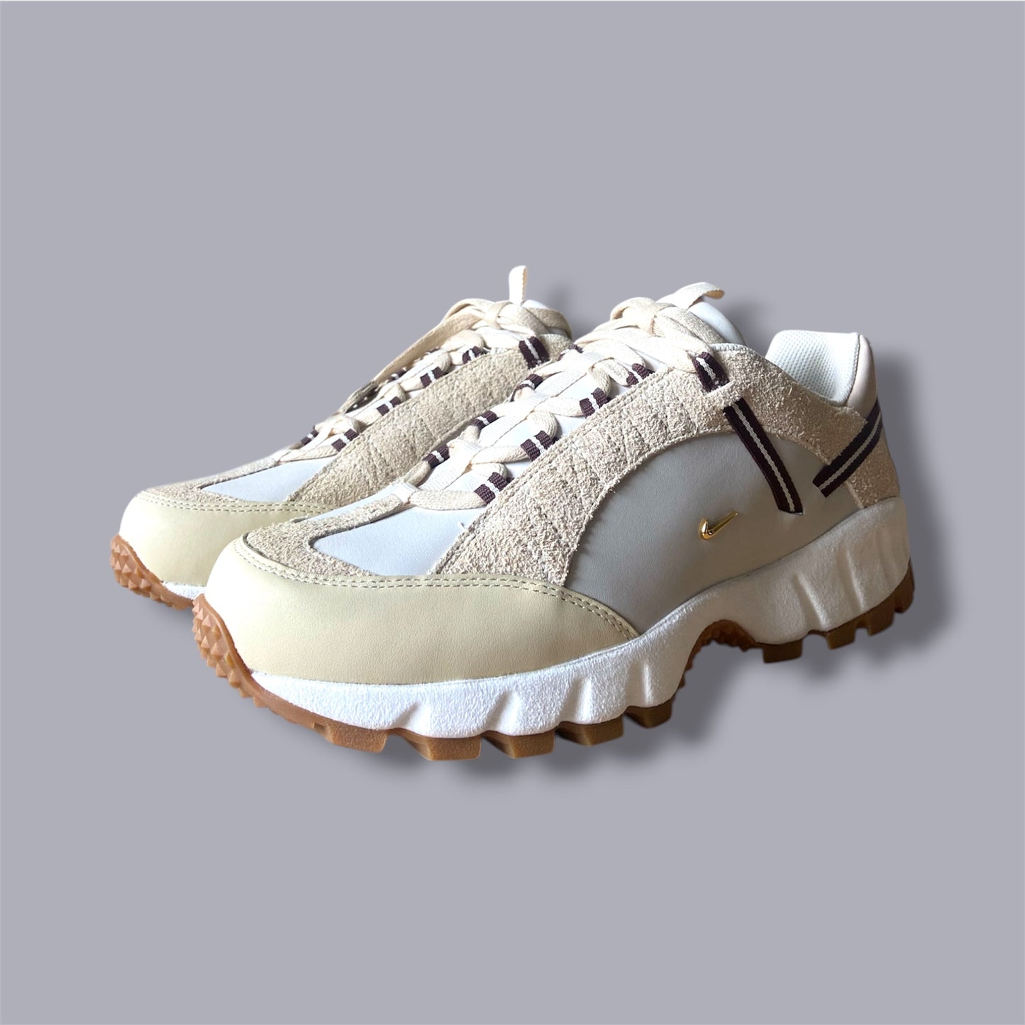 Nike Air Humara x Jacquemus „Light Bone“ – EU 43 / US 9.5