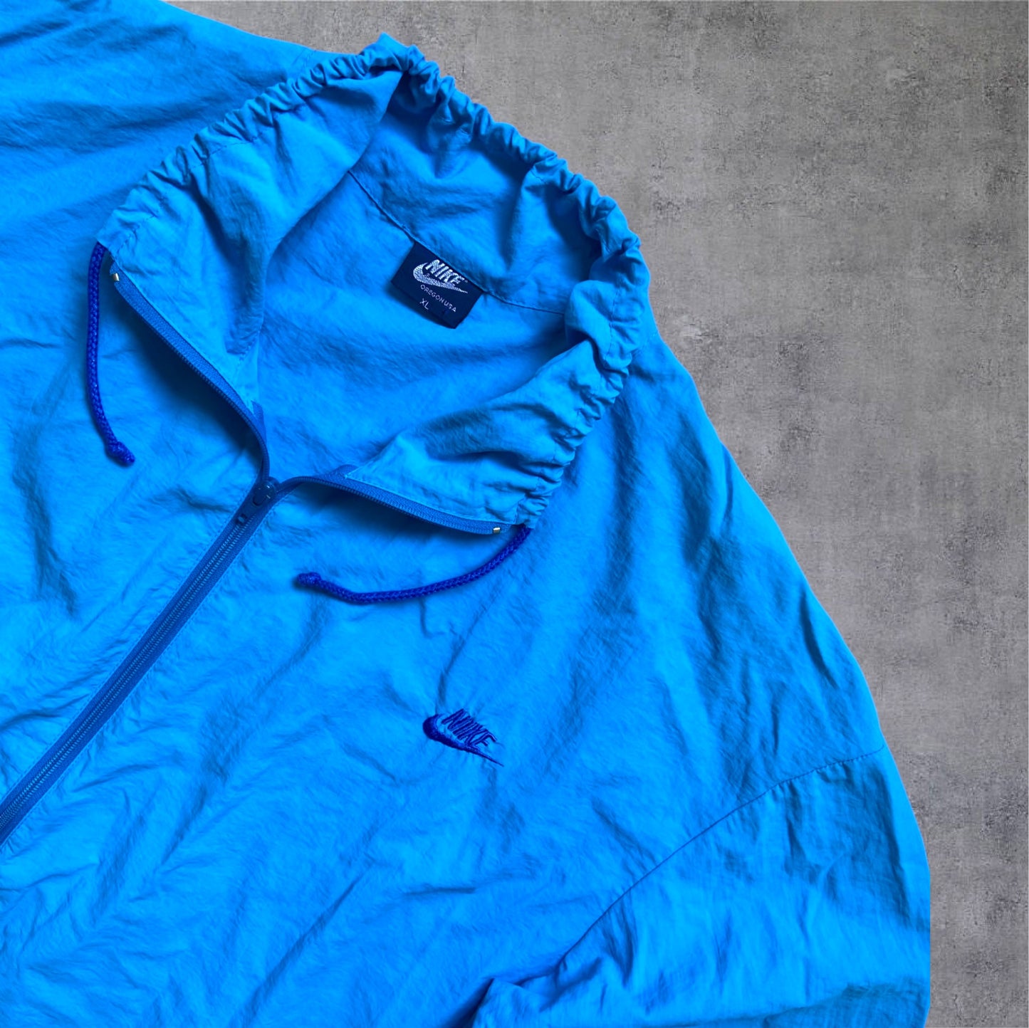 VINTAGE 90s Nike Windbreaker – Blue Tag – Made in Portugal – Hellblau – Gr. XL