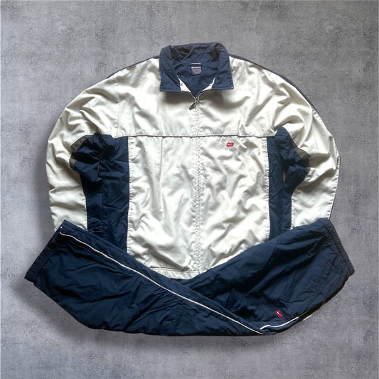 VINTAGE Nike 2000s Silver Tag Tracksuit – Creme/Navy – Gr. XL