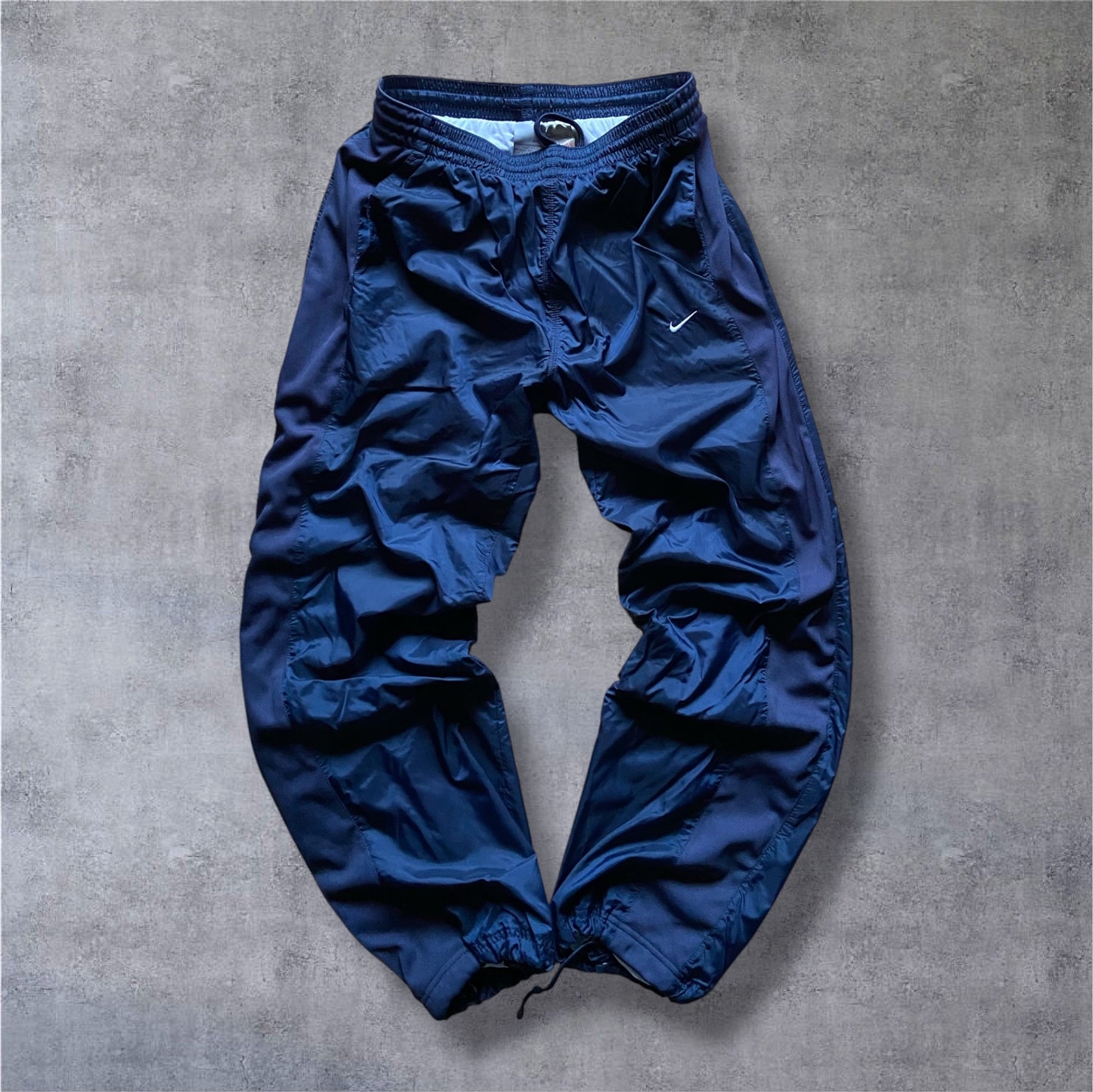VINTAGE Nike 2000s Silver Tag Tracksuit – White/Navy – Gr. M